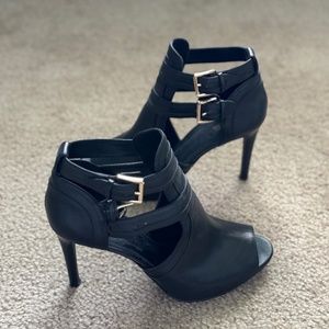 Michael Kors | Lawson High Heel Buckle Open-Toe